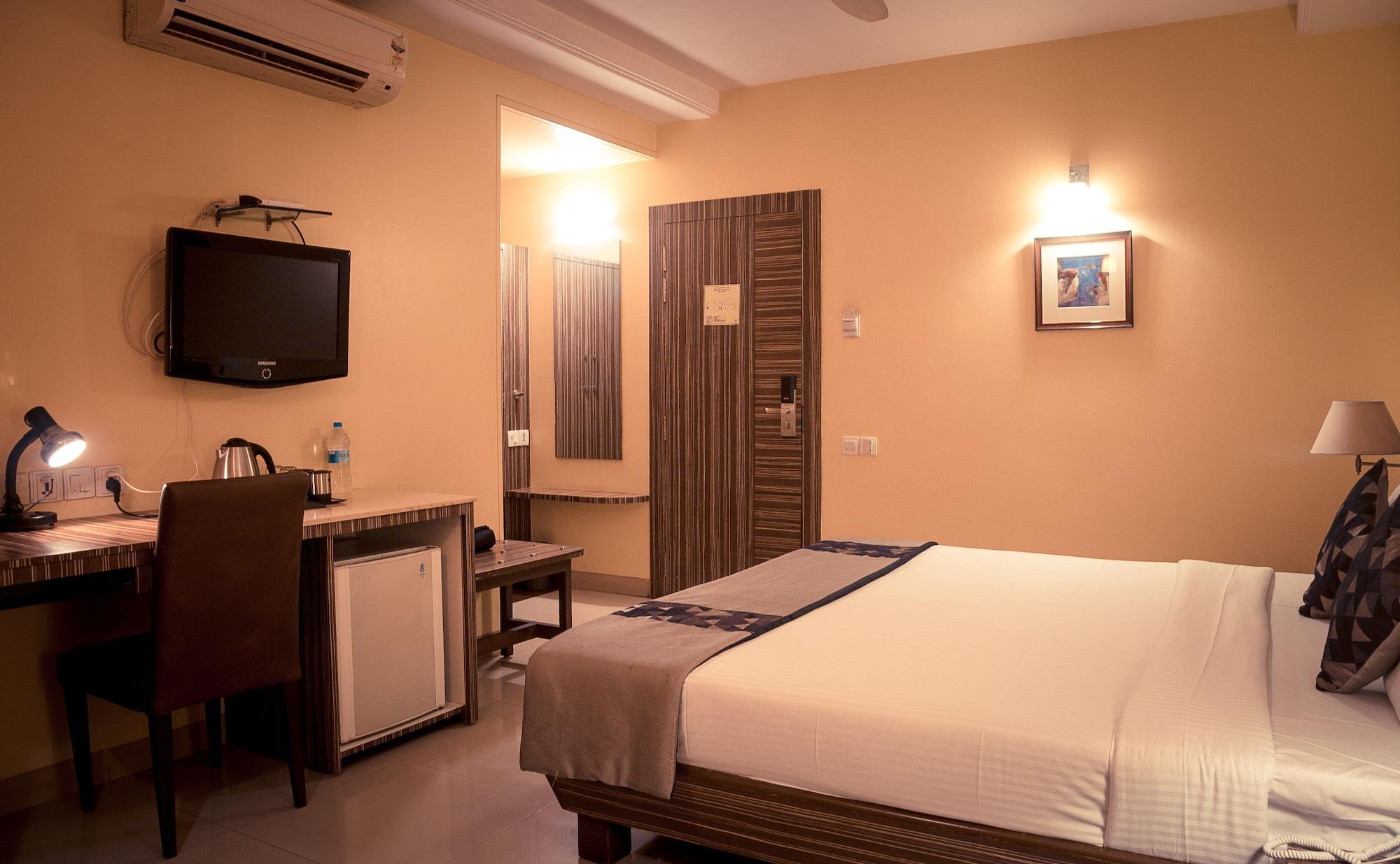 Kapila Business Hotel Пуна Экстерьер фото