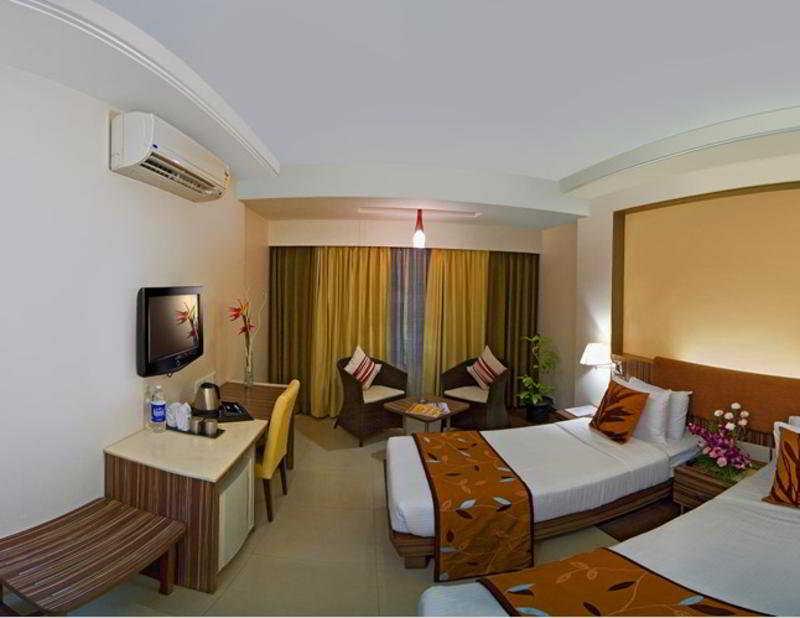 Kapila Business Hotel Пуна Экстерьер фото
